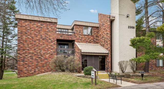 Photo of 2300 W Good Hope Rd #247, Glendale, WI 53209