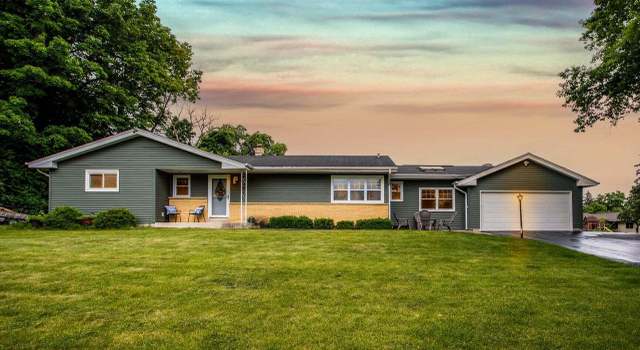Photo of 13540 W Dakota St, New Berlin, WI 53151