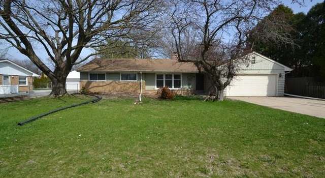 Photo of 7216 N Mohawk Ave, Glendale, WI 53217