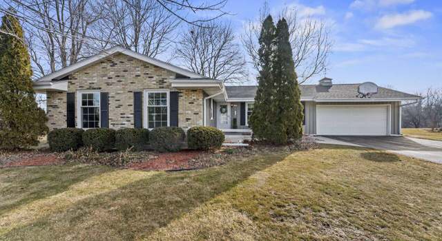Photo of 7144 N Park Manor Dr, Milwaukee, WI 53224