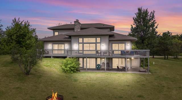 Photo of 5009 Fox Knoll Ln, Colgate, WI 53017