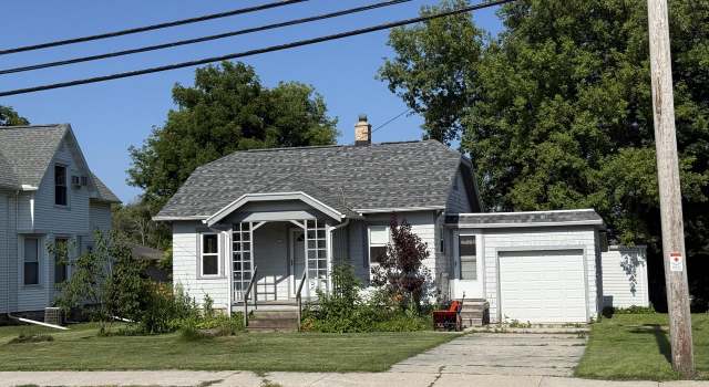 Photo of 332 S Main St, Mishicot, WI 54228