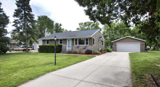 Photo of 8965 S 83rd St, Franklin, WI 53132