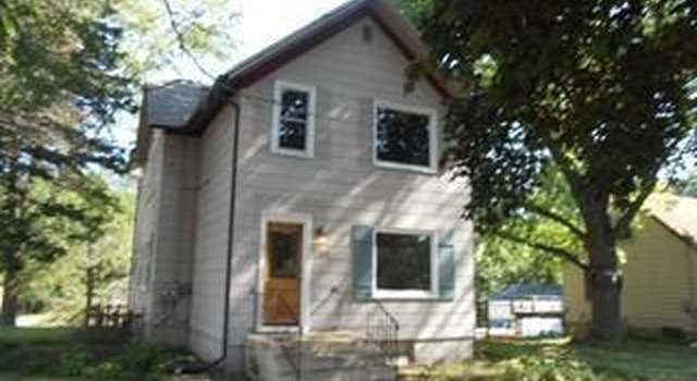 Photo of 190 W Geneva St, Williams Bay, WI 53191