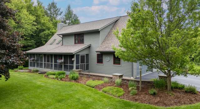 Photo of 4429 Kingbird Ct, Jackson, WI 53037