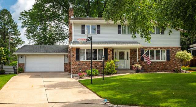 Photo of 2550 Madison Pl, La Crosse, WI 54601