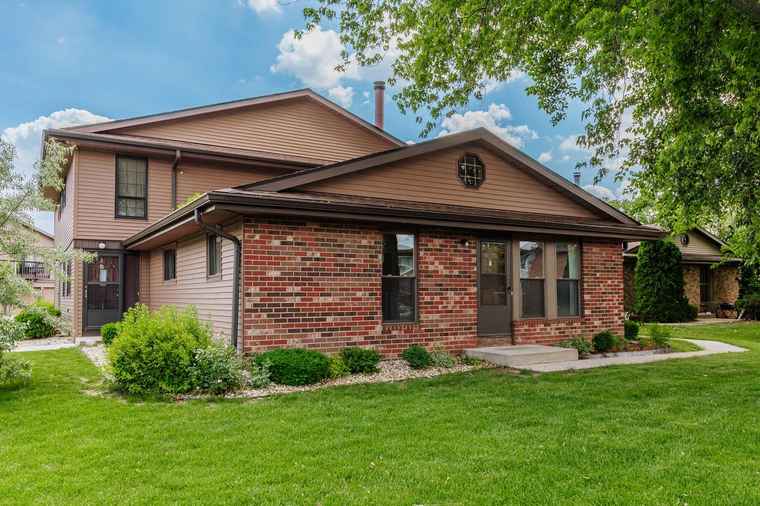 Photo of 6988 N Raintree Ct Unit A Milwaukee, WI 53223