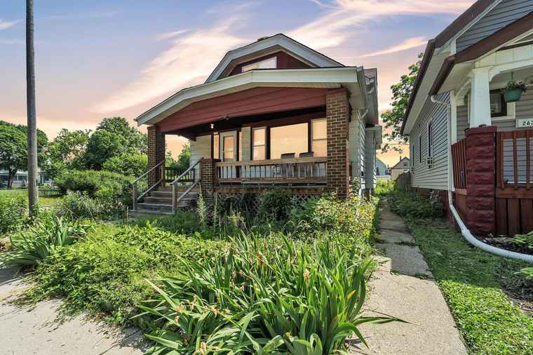 Photo of 2630 S 14th St Milwaukee, WI 53215
