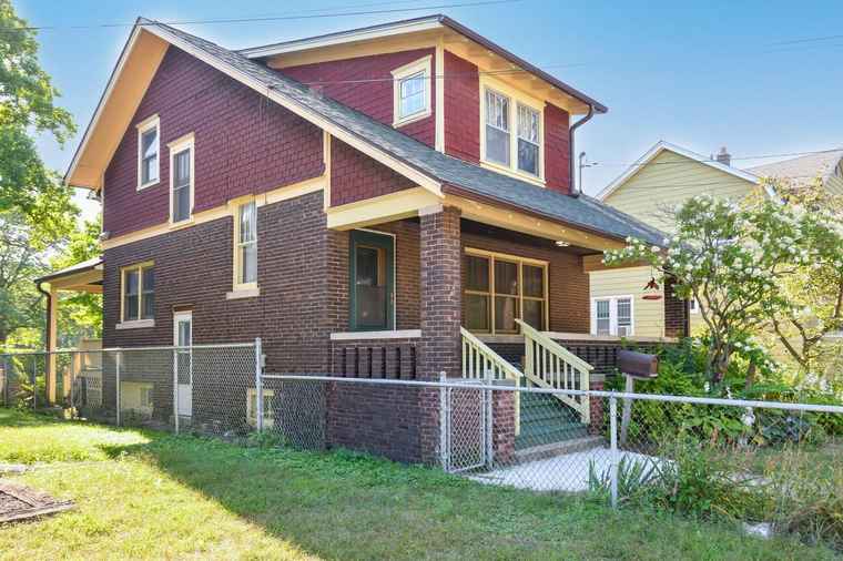 Photo of 6735 Sheridan Rd Kenosha, WI 53143