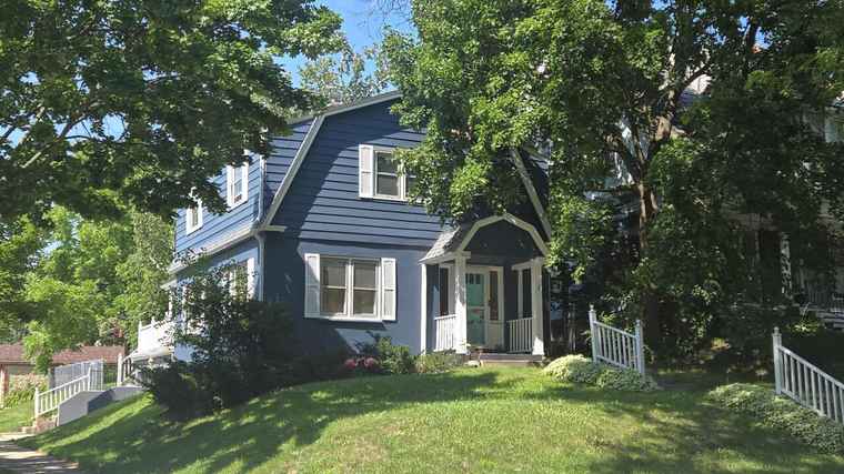 Photo of 6230 W Wisconsin Ave Wauwatosa, WI 53213