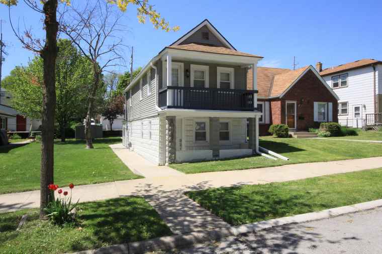 Photo of 645 S 67th St Milwaukee, WI 53214