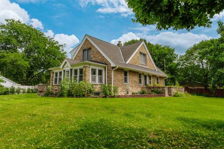 Photo of 4062 N 99th St Wauwatosa, WI 53222
