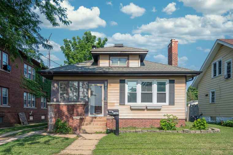 Photo of 7329 28th Ave Kenosha, WI 53143