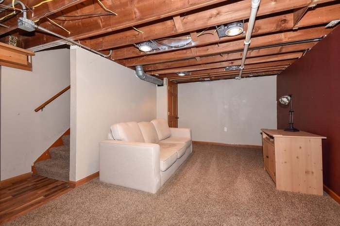 5303 S Guerin Pass New Berlin Wi 53151 2 Beds 1 Bath