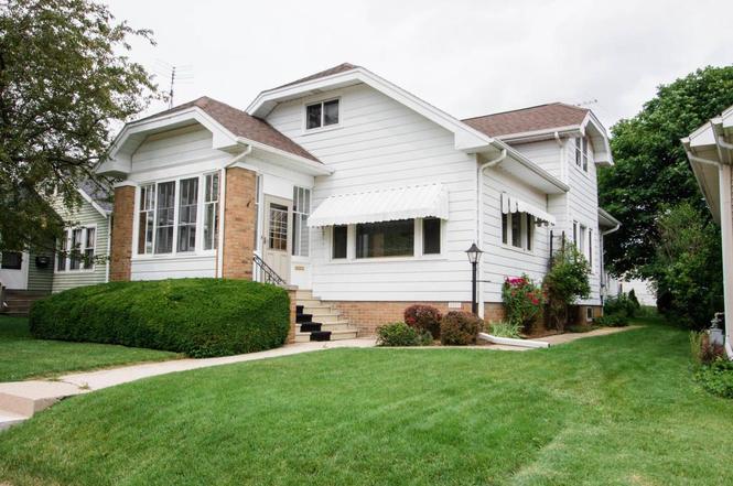 2025 Thurston Ave, Racine, WI 53403 | MLS# 1539757 | Redfin