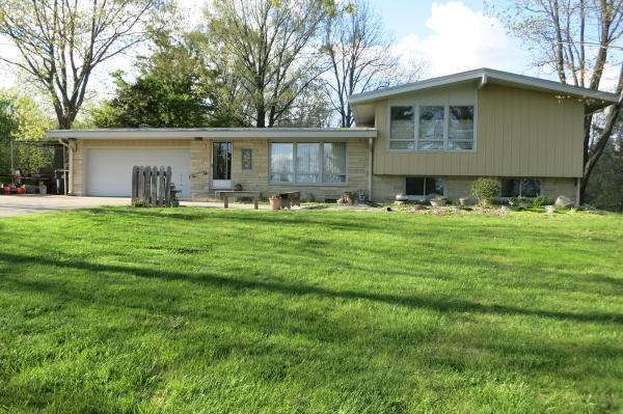 S82w23080 Artesian Ave Big Bend Wi 53103 Mls 1475569 Redfin