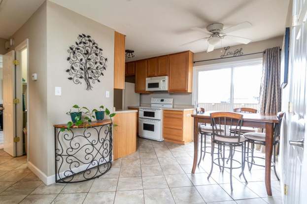 1661 W Edgerton Ave Unit K Milwaukee Wi 53221 3 Beds 1 5 Baths