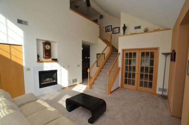 2425 Fox River Pkwy Unit L Waukesha Wi 53189 Mls 1317603 Redfin