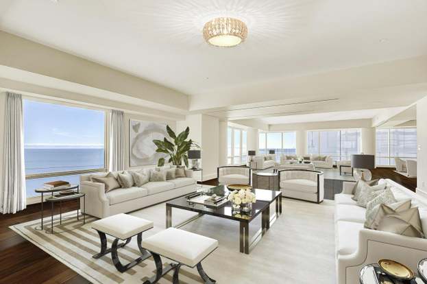 923 E Kilbourn Ave 3200 Milwaukee Wi 53202 3 Beds 4 5 Baths