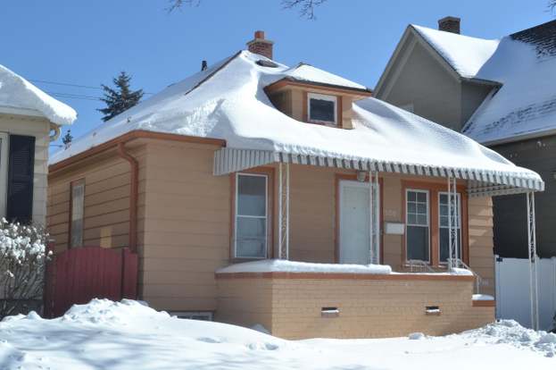 500 S 76th St Milwaukee Wi 53214 Mls 1622930 Redfin