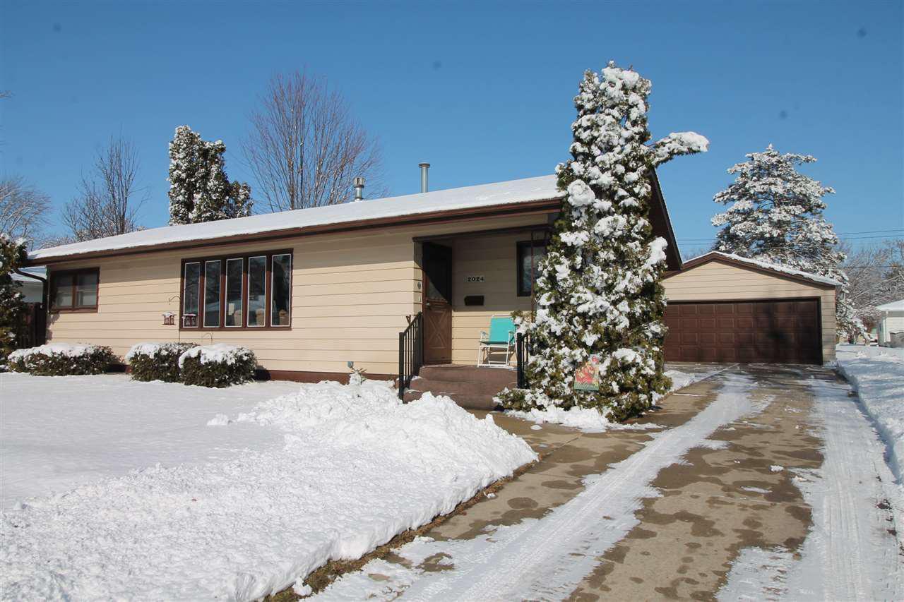 2024 Sunnyside St, Janesville, WI 53548 | MLS# 1876535 | Redfin