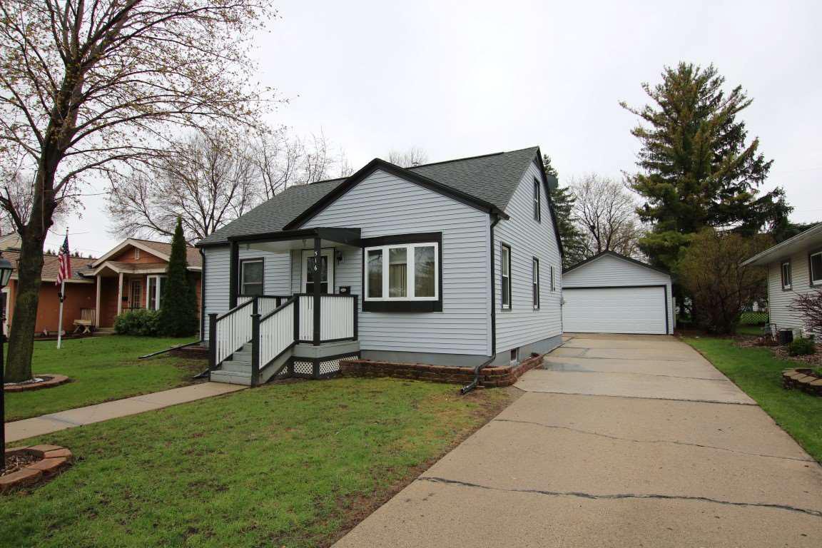 516 E 10th St, Fond Du Lac, WI 54935 | MLS# 1855744 | Redfin