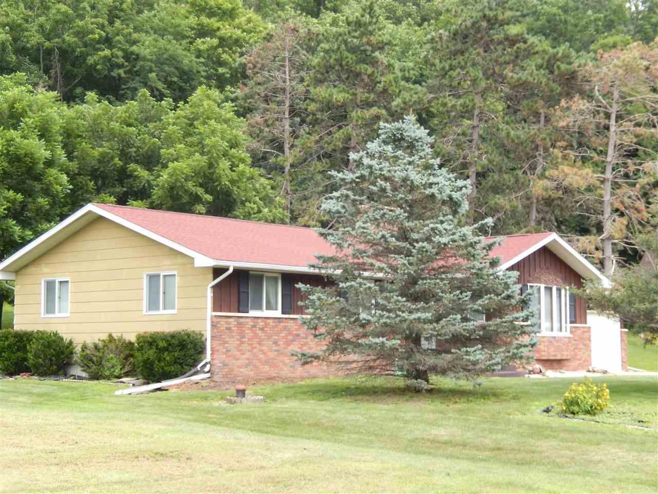 63346 Cliffwood Dr, Prairie Du Chien, WI 53821 MLS 1837875 Redfin