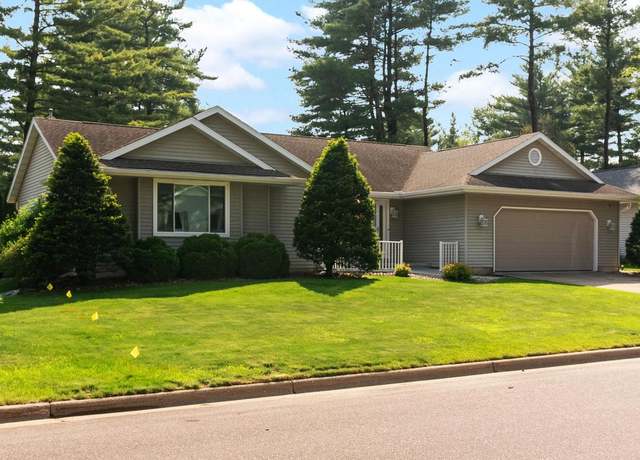 Property at 827 E Woodland Trl, Prairie Du Sac, WI 53578, 3 beds, 2.5 baths