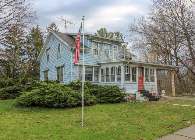 Property at 209 N Pleasant St, Cambridge, WI 53523, 3 beds, 1.5 baths