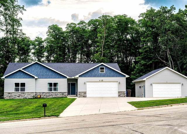 Property at 314 Glen Becker Trl, Wisconsin Dells, WI 53965, 5 beds, 3 baths