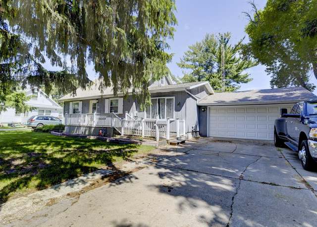 Property at 7220 Maywood Ave, Middleton, WI 53562, 4 beds, 2 baths