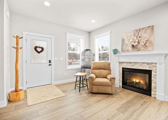 Property at 217 W Meadows Dr, Edgerton, WI 53534, 2 beds, 2 baths