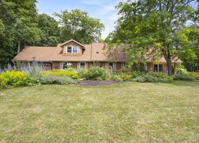 Property at S56W23606 Maplewood Ter, Waukesha, WI 53189, 4 beds, 2.5 baths