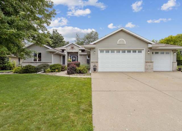 Property at 4295 Huntinghorne Dr, Janesville, WI 53546, 3 beds, 2 baths