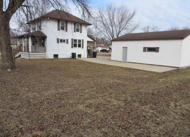 Property at 1203 Beloit Ave, Janesville, WI 53546, 3 beds, 2 baths