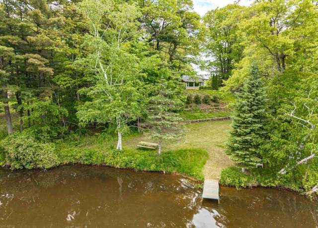 Property at 1601 N Shore Dr, Arkdale, WI 54613, 2 beds, 2 baths