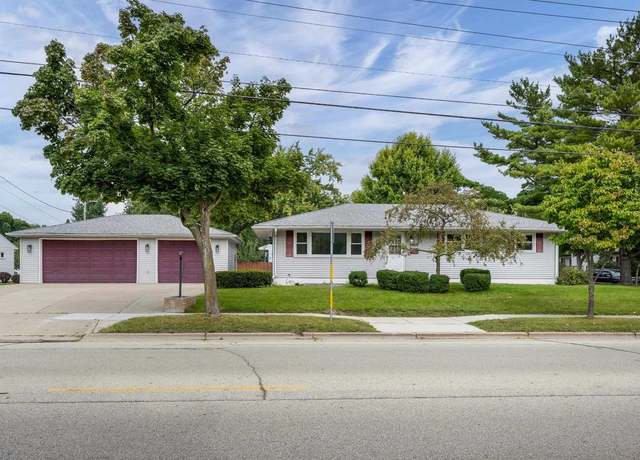 Property at 1204 Pflaum Rd, Madison, WI 53716, 3 beds, 2.5 baths