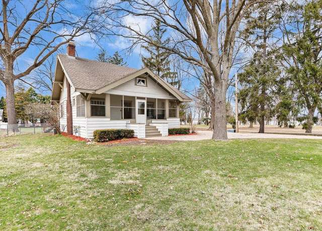 Property at 4129 Monona Dr, Monona, WI 53716, 2 beds, 2.5 baths