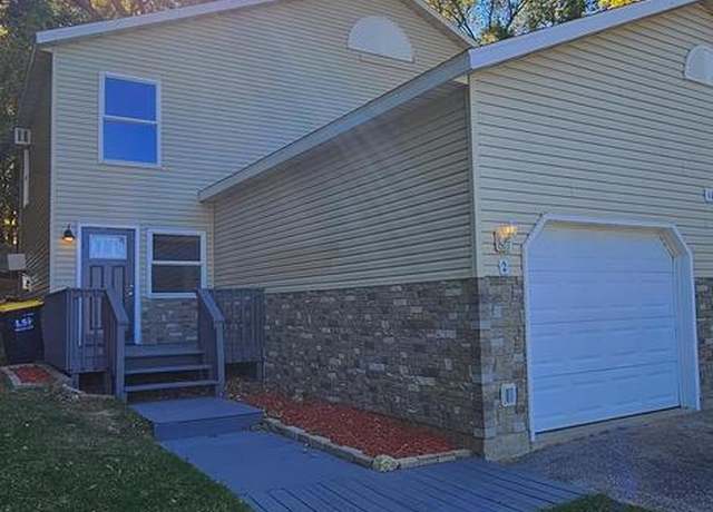 Property at 1184 Canyon Dr, Wisconsin Dells, WI 53965, 4 beds, 2 baths