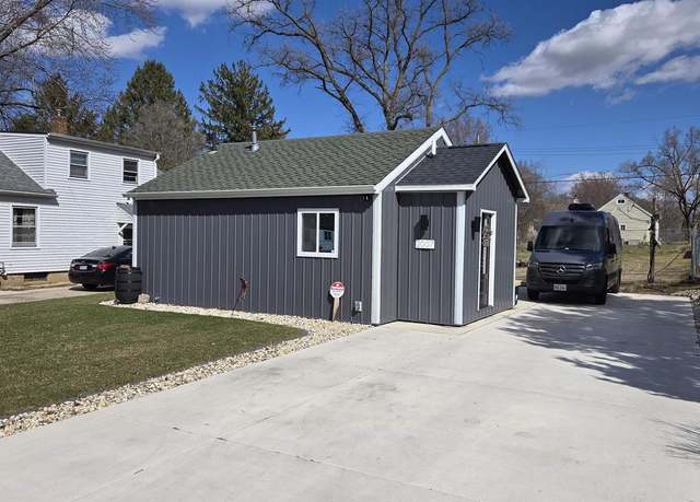 Property at 2007 S Park Ave, Beloit, WI 53511, 1 bed, 1 bath