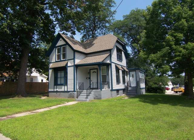 Property at 303 Wisconsin Ave, Beloit, WI 53511, 3 beds, 1.5 baths