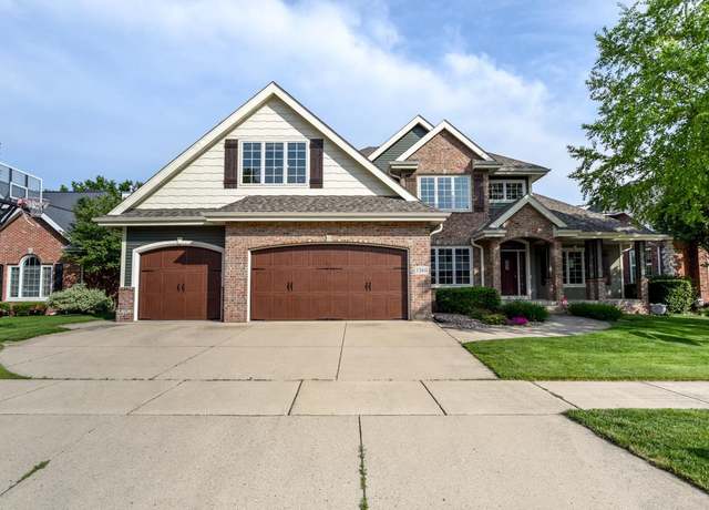 Property at 1260 Hanover Trl, Waunakee, WI 53597, 5 beds, 3.5 baths