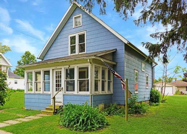 Property at 576 Pine Ave, Hillsboro, WI 54634, 3 beds, 2 baths