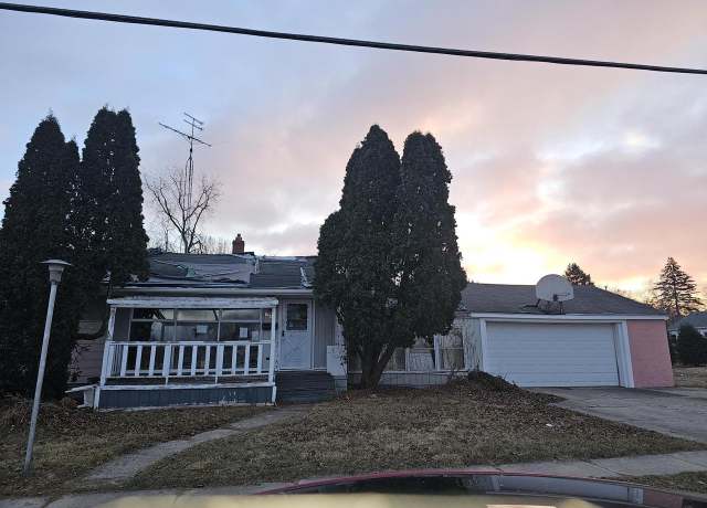 Property at 1215 Utah St, Watertown, WI 53094, 3 beds, 1 bath