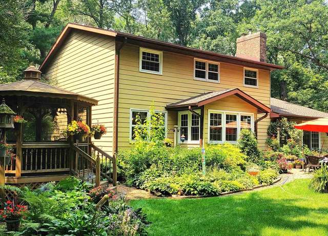 Property at 3085 Bruin Rd, Sun Prairie, WI 53590, 4 beds, 2.5 baths
