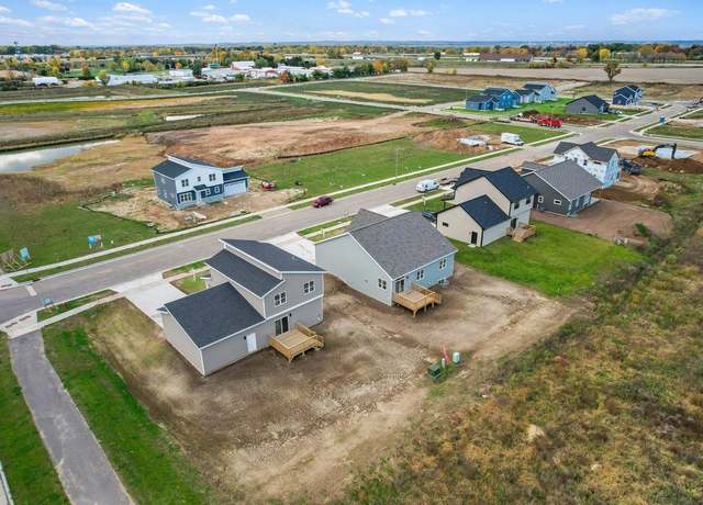 Property at 5611 Canter Dr, Madison, WI 53718