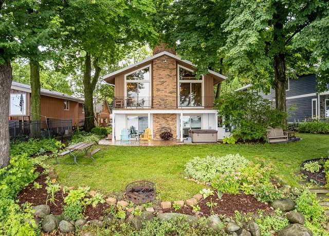 Property at 6016 Lake Edge Rd, Mcfarland, WI 53558, 3 beds, 2 baths