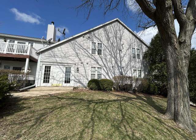 Property at 922 Harbor House Dr #3, Madison, WI 53719, 2 beds, 2 baths