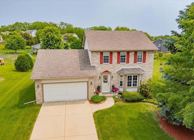 Property at 1111 Hemlock Dr, Verona, WI 53593, 3 beds, 2.5 baths