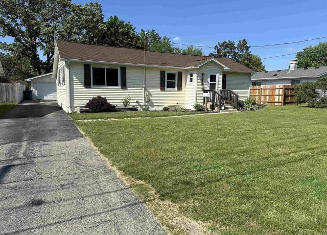 Property at 503 17th St, Brodhead, WI 53520, 2 beds, 1 bath